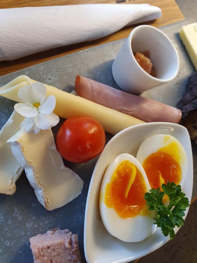 Yggdrasil Farmhotel Retreat, Spa & Yoga Straumsbukta Ngoại thất bức ảnh